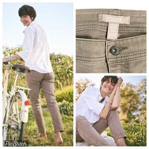 Chico’s Taupe Straight Leg Jeans